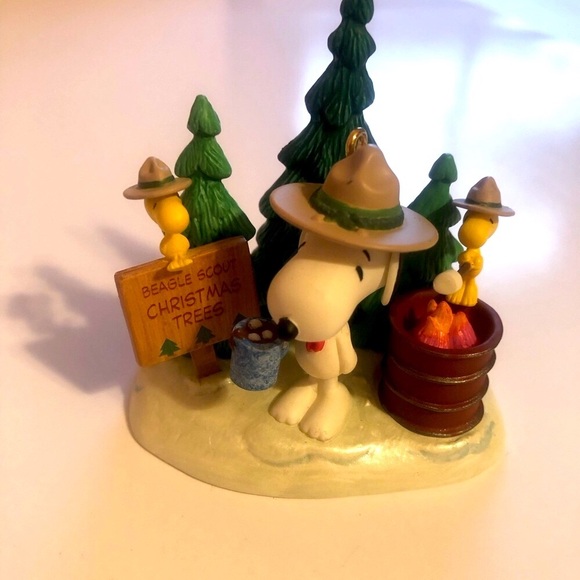 Hallmark Keepsake - Holiday En-tree-preneurs- The Peanut Gang - 2011 - Picture 3 of 13